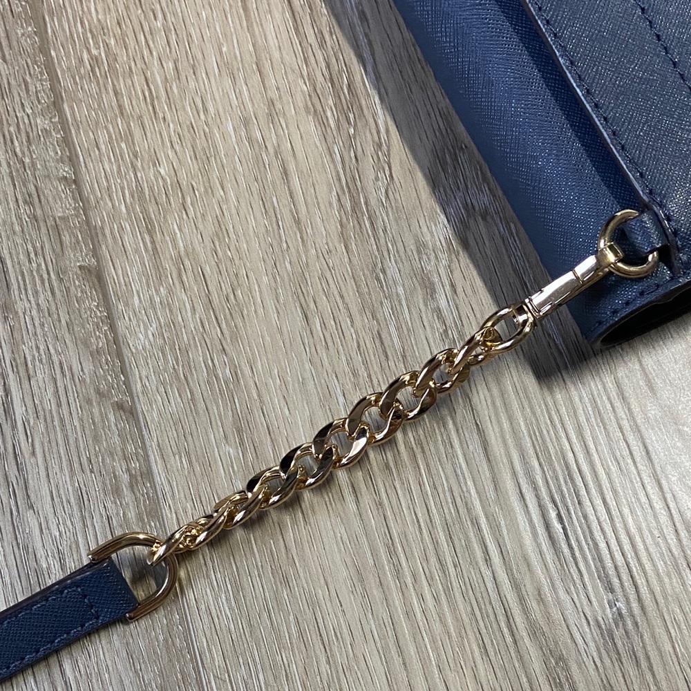 Michael Kors Jet Set Travel Navy Crossbody Bag with Gold Chain - Picture 10 of 15